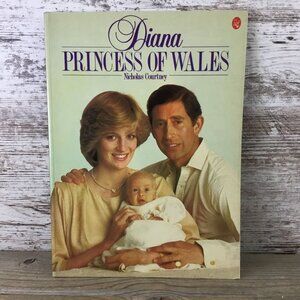 Diana Princess Of Wales By Nicholas Courtney 1982 Softcover Book 11 3/4" X 8 1/2